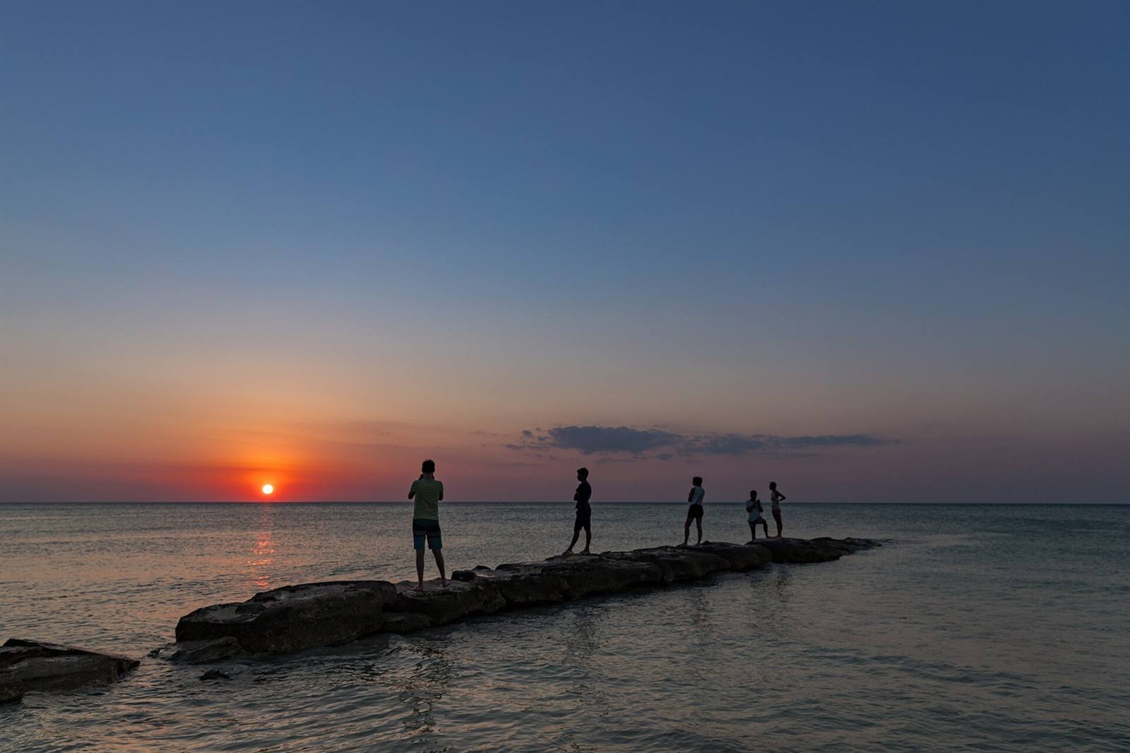 Punta Cocos · 0.8 km